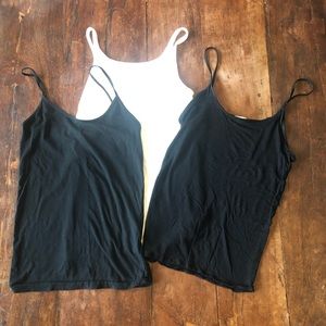 3 Gap camis/tank - size small
